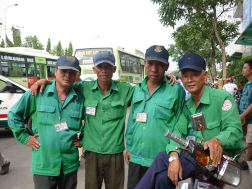 Xe ôm vẫn hoạt động... không thẻ